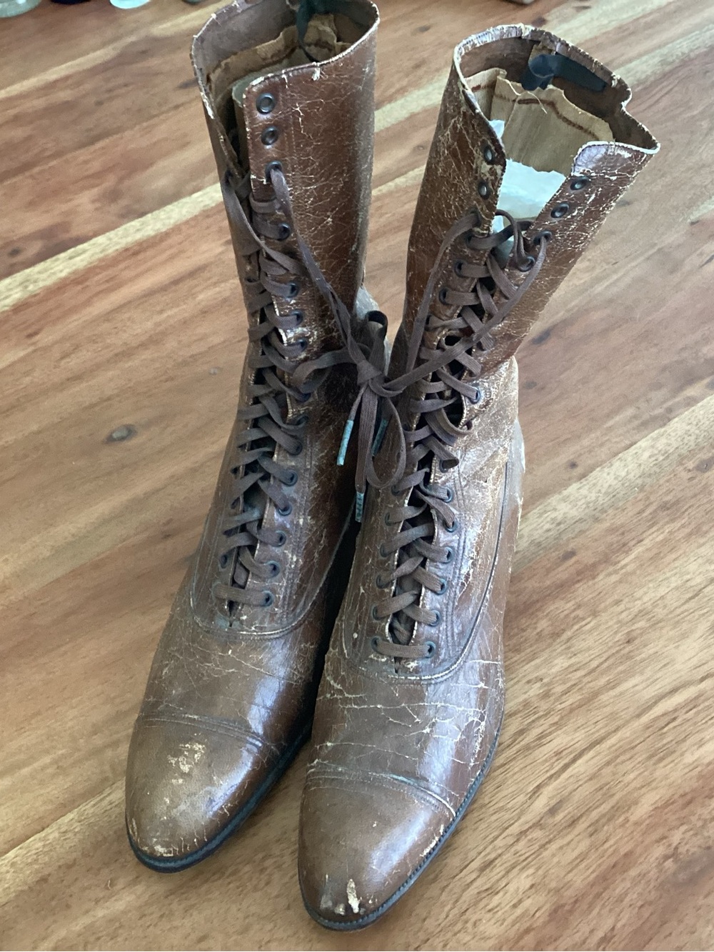 Antique Victorian Womens high-top leather boots sating from the late 19th C